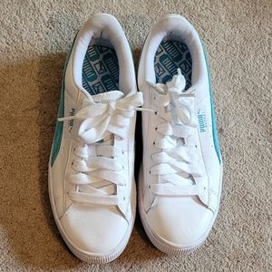 Women's blue/white Puma sneakers